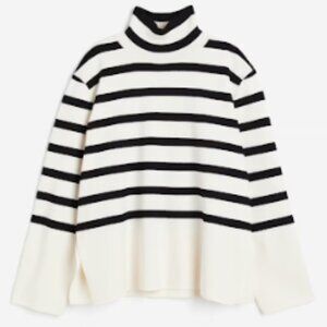 H&M Black and Cream Striped Relaxed Fit Mock Turtleneck Sweater Size M